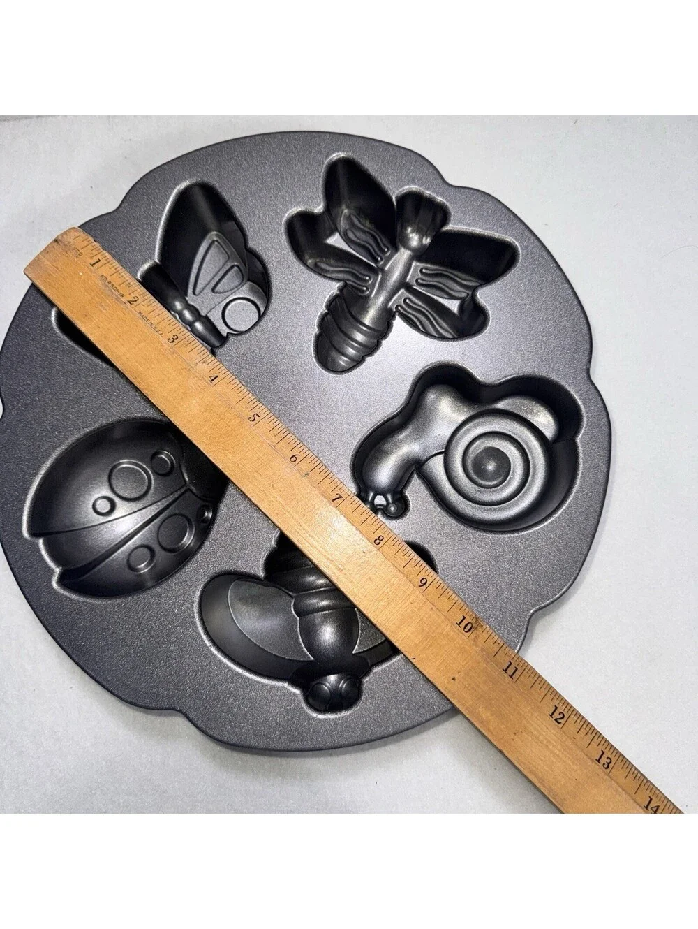 Nordic Ware Garden Bugs Cake Pan 3 Cup Butterfly Bee Ladybug Snail Cast Aluminum